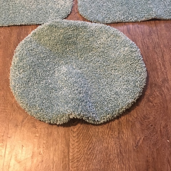 Bathroom Rug Set - Picture 2 of 5